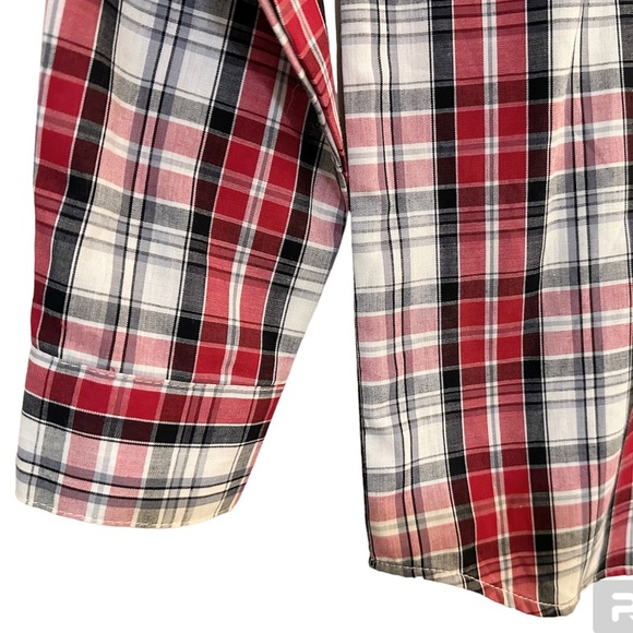Van Heusen Button Down Shirt Black Red Gray White Plaid Boys Size 7 LIKE NEW! - Picture 4 of 6
